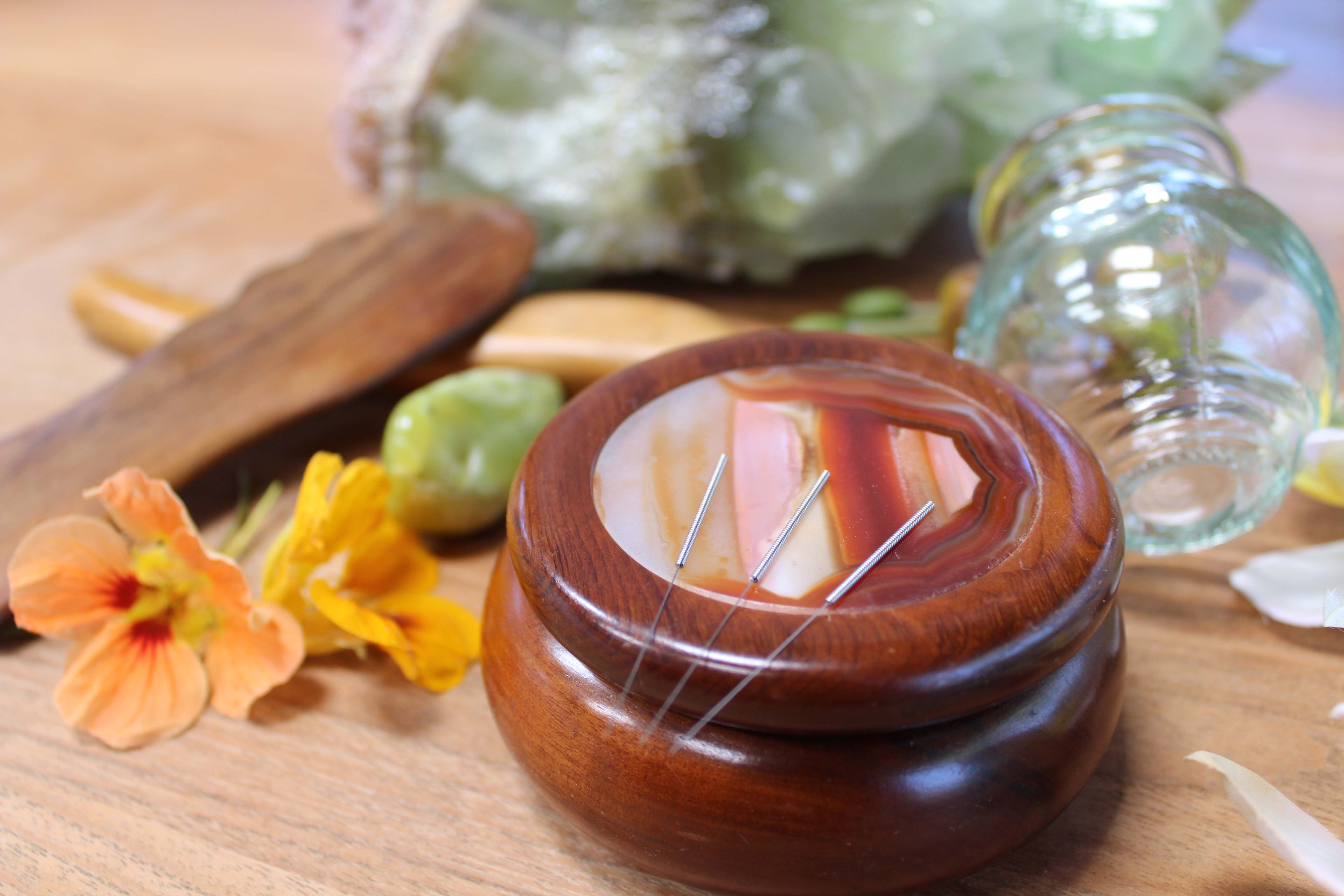 acupuncture needle gua sha and cup